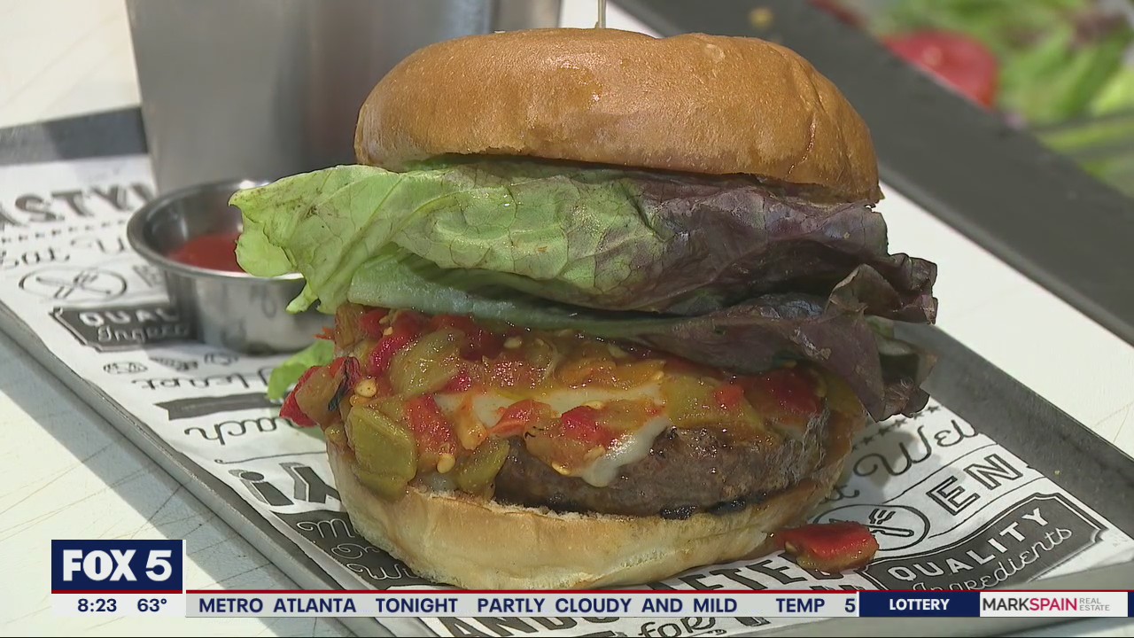 Burgers with Buck visits Midtown's Puttshack