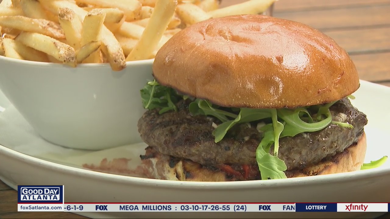 Burgers with Buck visits Vining's Paces and Vine