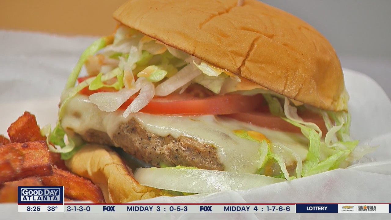 Burgers with Buck visits Midtown Bowl