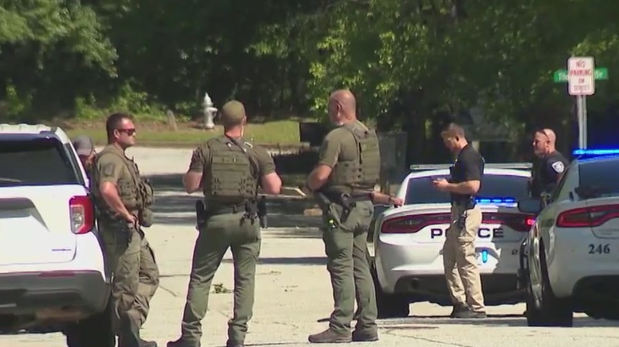 Lockdown lifted after shooting near high school | FOX 5 Atlanta