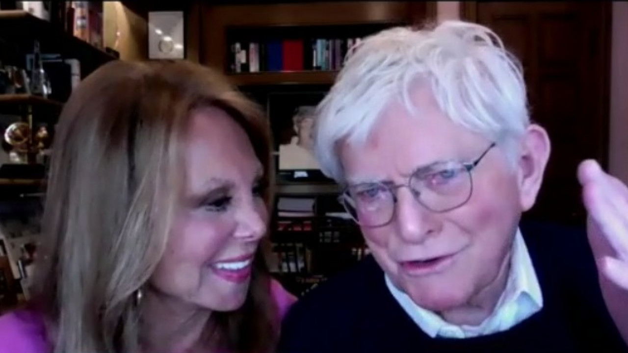 Marlo Thomas and Phil Donahue