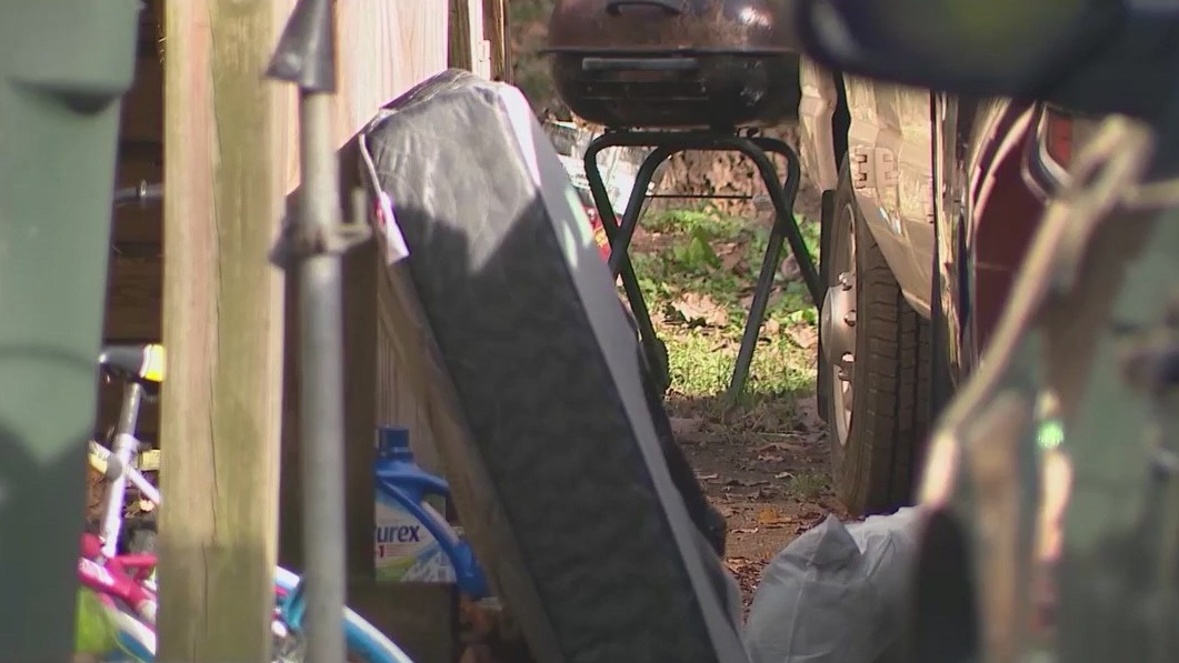 Marietta teen mom caught trying to bury newborn | FOX 5 Atlanta