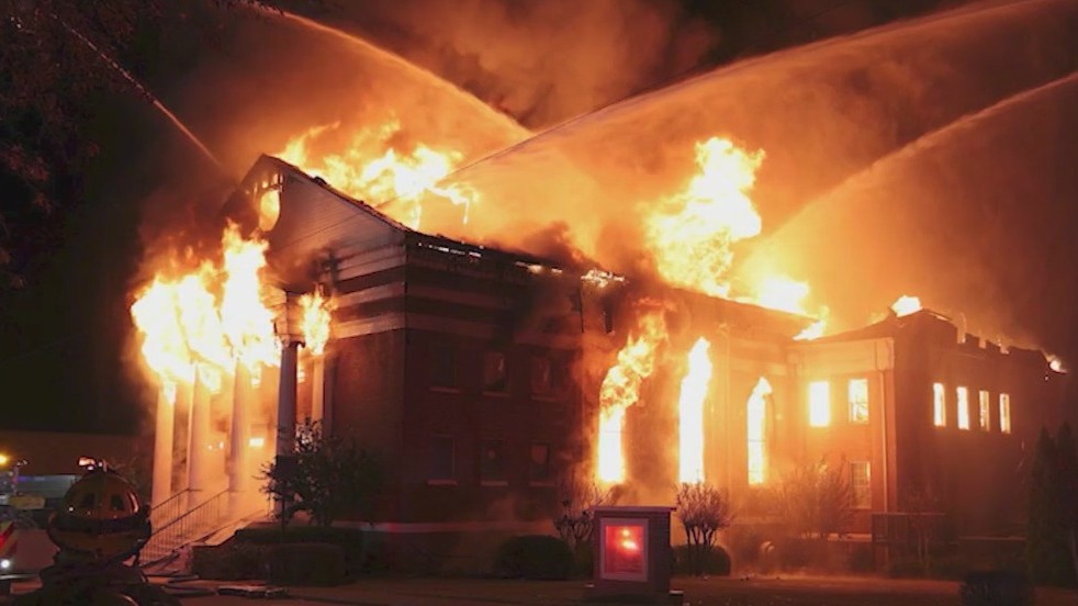 Historic church holds service after fire | FOX 5 Atlanta