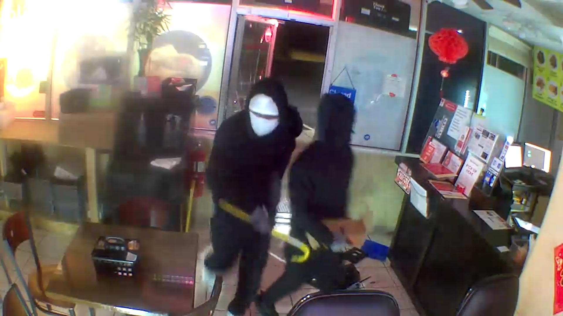 WATCH: Thieves smash into Dunwoody business | FOX 5 Atlanta