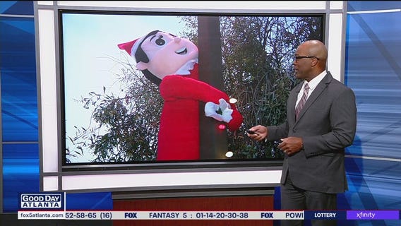 Giant elf spreads Christmas cheer in Arizona