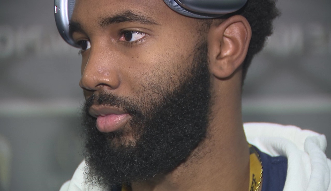 One-on-one with Notre Dame WR Deion Colzie