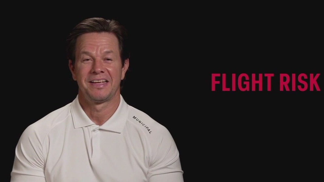 Mark Wahlberg on playing 'Flight Risk's' bad guy