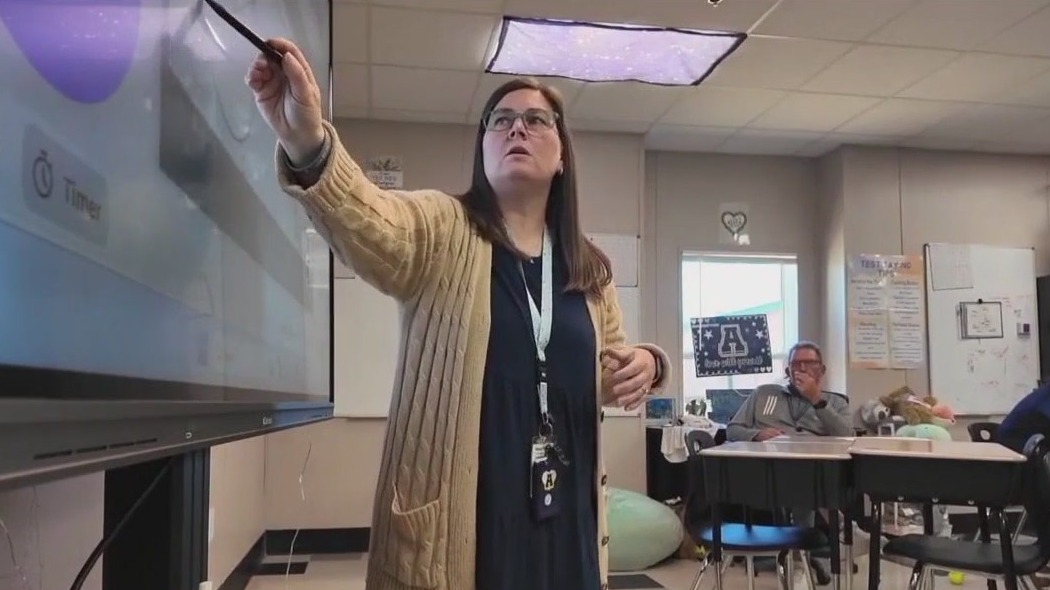 Apalachee HS math teacher wins High 5 for Teachers contest