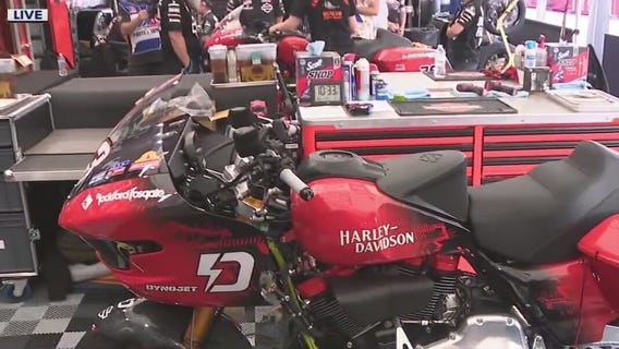 High-speed racing at MotoAmerica Superbikes