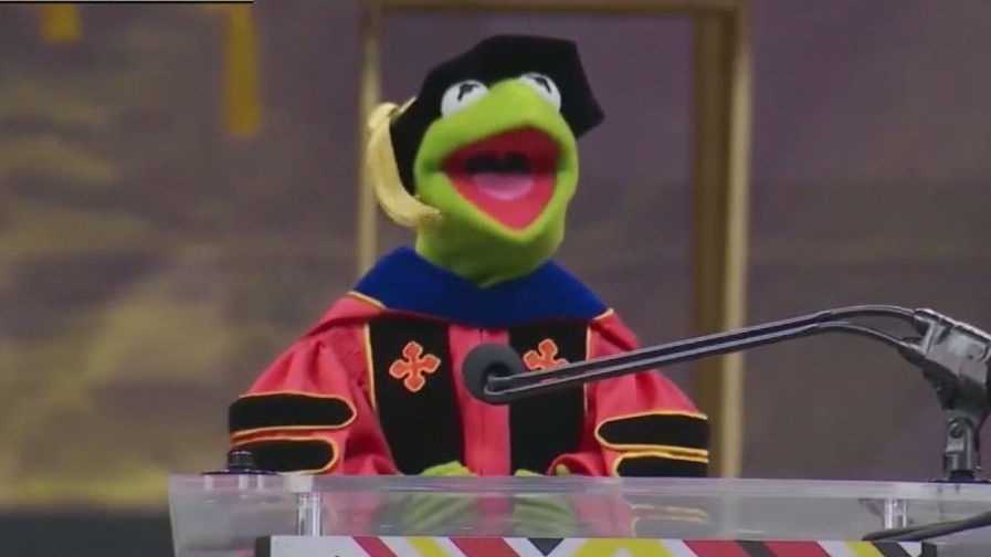 Kermit the Frog gives commencement address