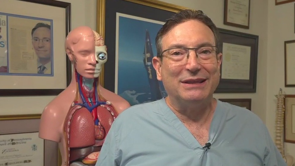 Dr. Mike suggests bright light to combat winter blues