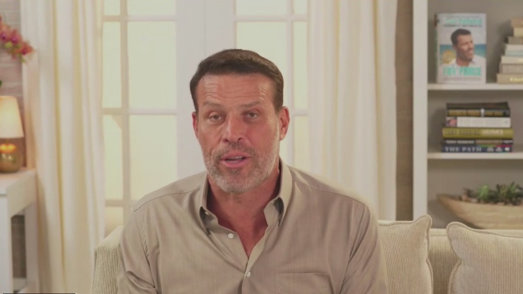 Tony Robbins says stem cells cured him