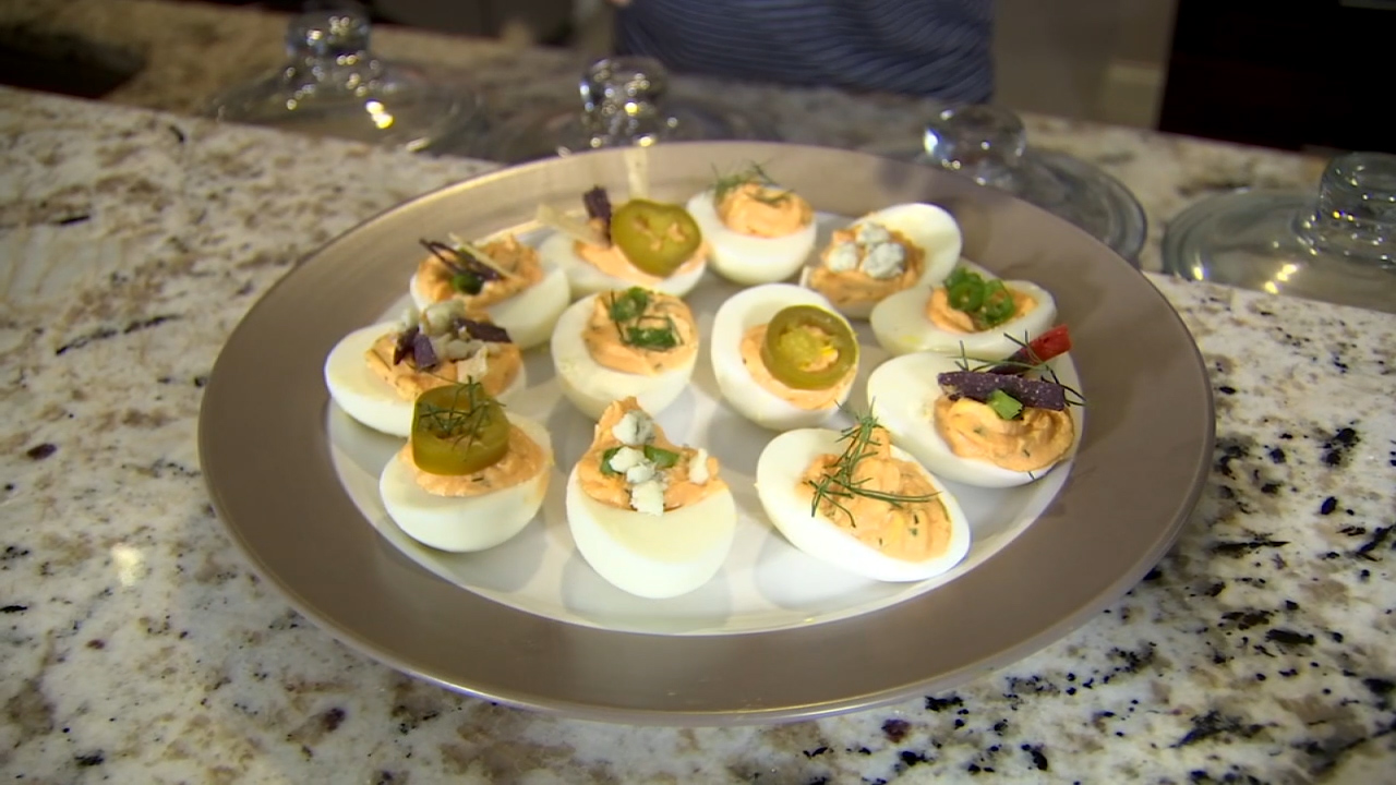 Recipe: Buffalo deviled eggs