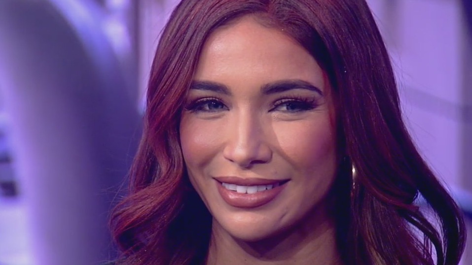 How to rock the red hair trend