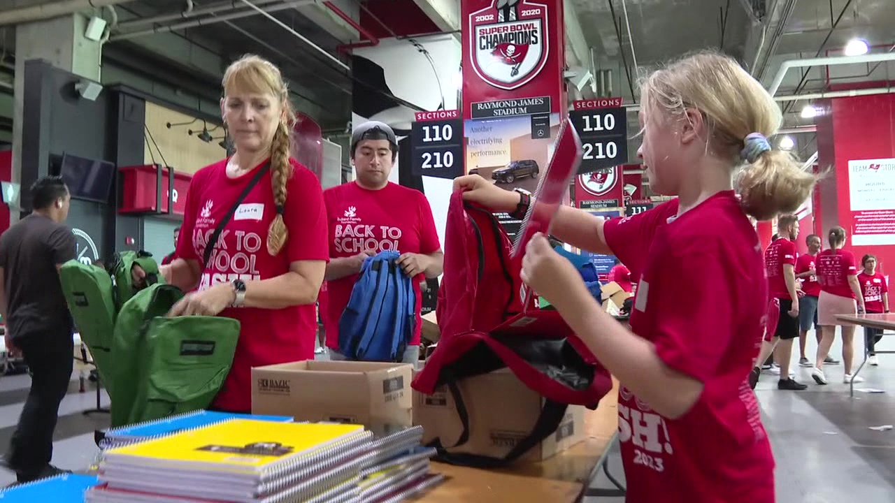 WWE star helps kids prepare for the school year