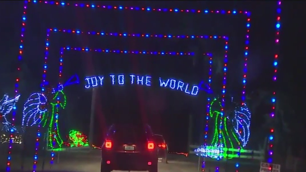 Tampa Bay?s Festival of Lights and Santa?s Village