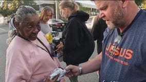 Bay Area man helps feed homeless