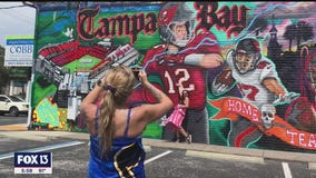 Brady gets building-sized welcome to Tampa Bay