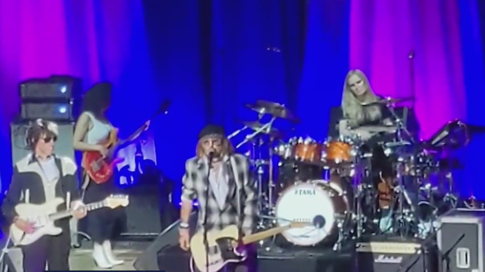 Johnny Depp performs while he awaits verdict