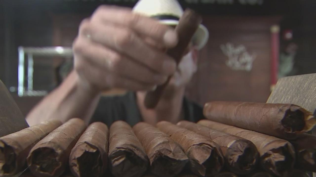 The role of 'el lector' in Ybor City cigar factories
