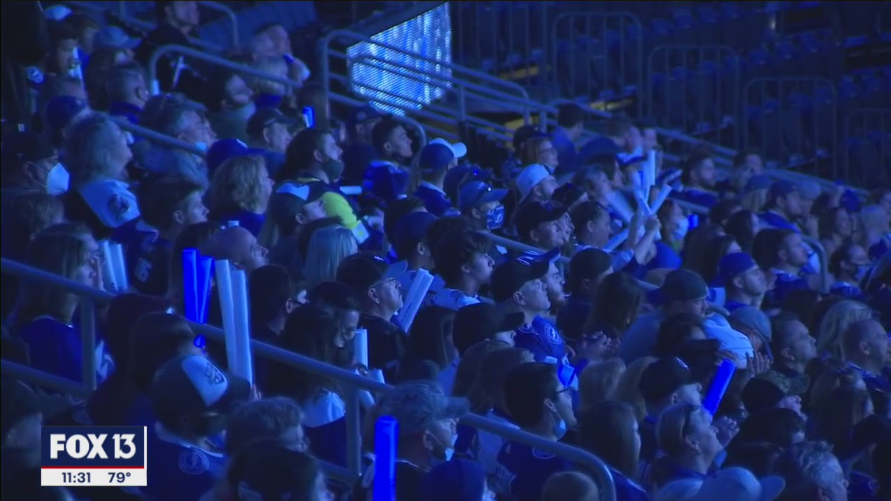 Bolts fans watch Lightning win Game 1 against Carolina from afar