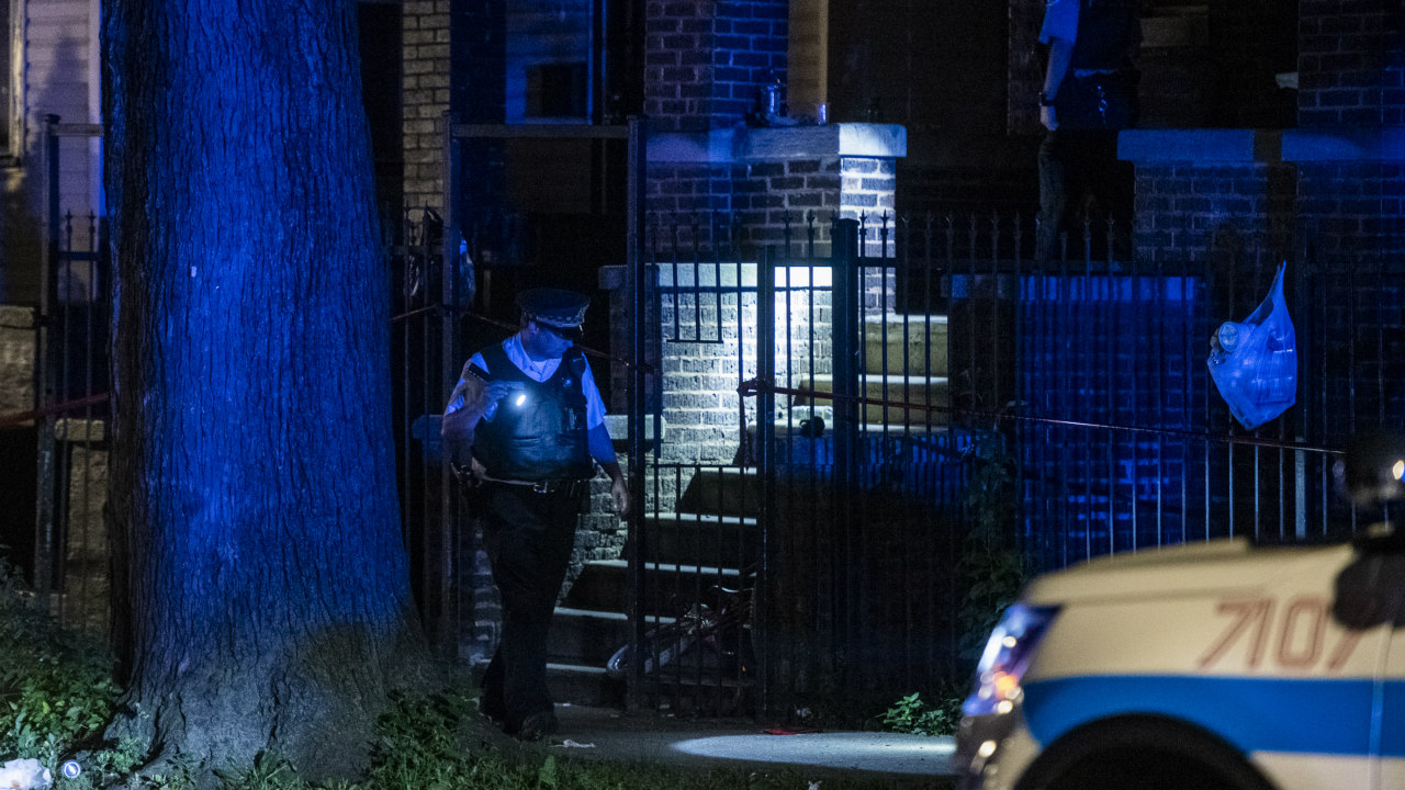 5 wounded in Englewood shooting