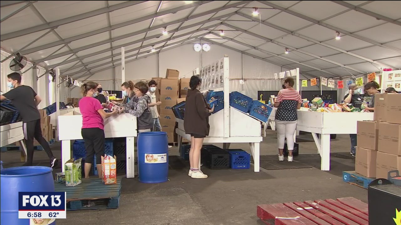 Volunteers prep for holiday drive