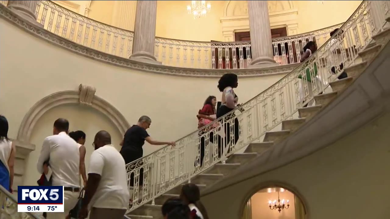 City Hall tour center on Black experience in New York City