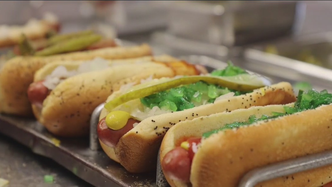 Made in Tampa Bay: Mel's Hot Dogs