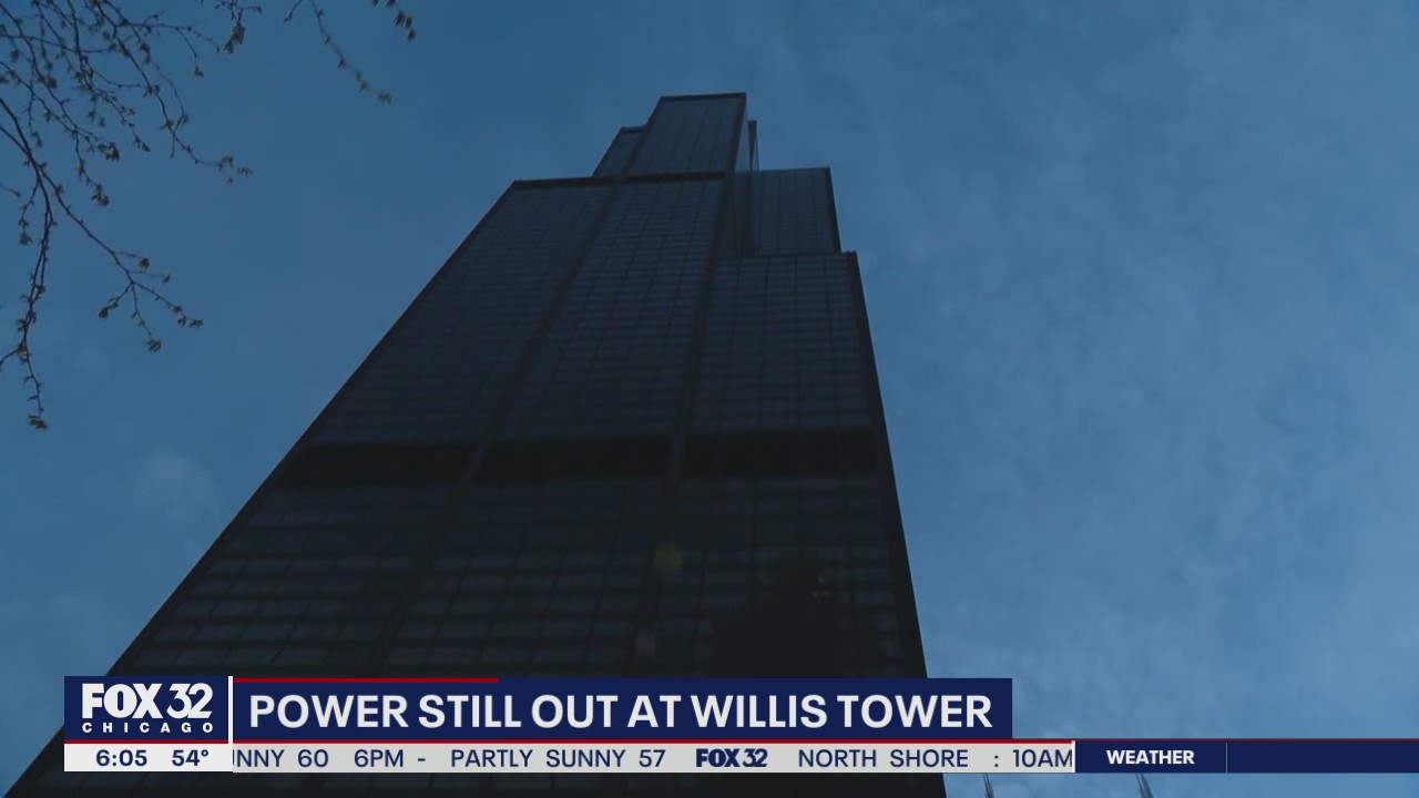 Willis Tower enters Day 3 of power outage