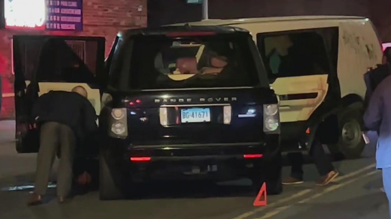 Man found shot in head after Queens car crash | FOX 5 New York