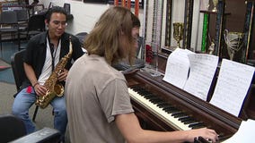 Bay Area musicians ready for Thanksgiving, and Macy's parade