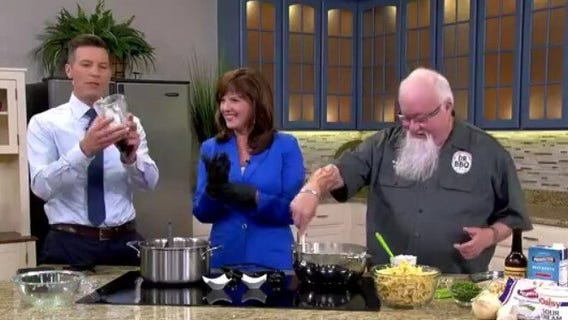 One-hour supper: Ground beef stroganoff