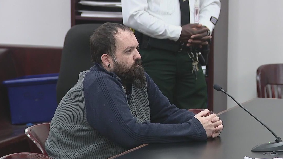 Fugitive back in court after Fourth of July bust