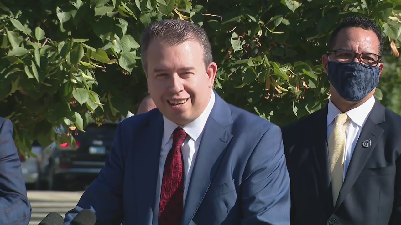 Pedro Martinez introduced as new CEO of Chicago Public Schools