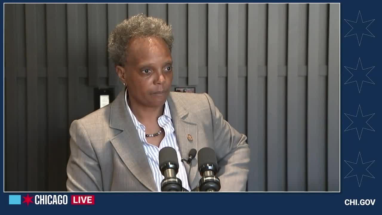 Lightfoot on Chicago police union fighting mandate: 'they will be vaccinated'