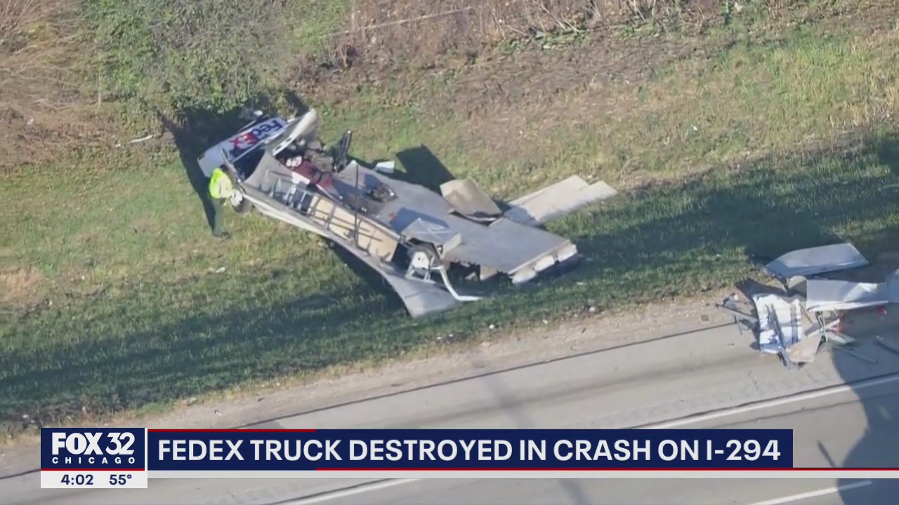 FedEx truck destroyed in crash on I-294