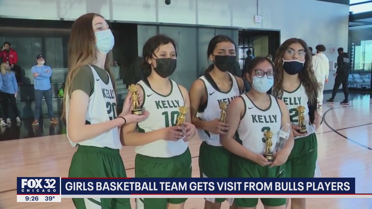 Brighton Park basketball team surprised by Chicago Bulls players