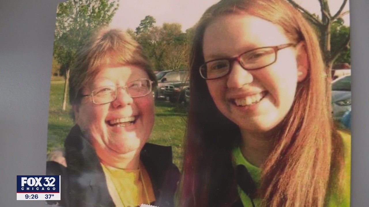 Illinois woman celebrates being home for the holidays after lung, heart transplant