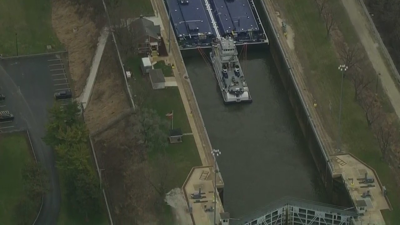 Human remains found in bank of Des Plaines River in Joliet