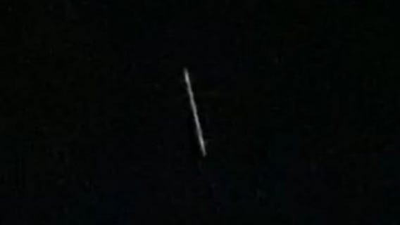 FOX 32 viewer reports strange lights over Chicago