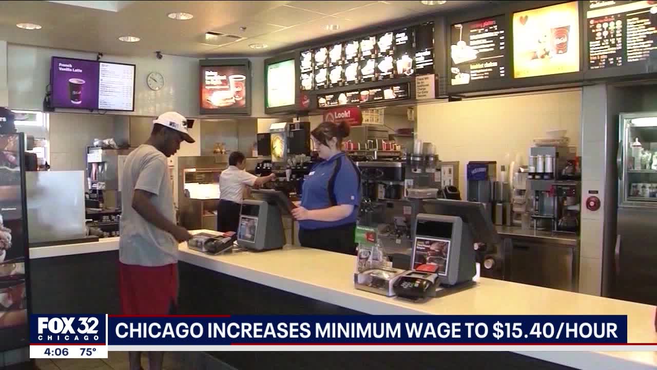 Chicago increases minimum wage