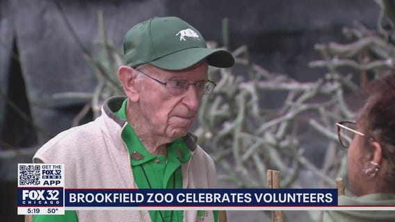 Brookfield Zoo celebrates its volunteers, including a WWII veteran