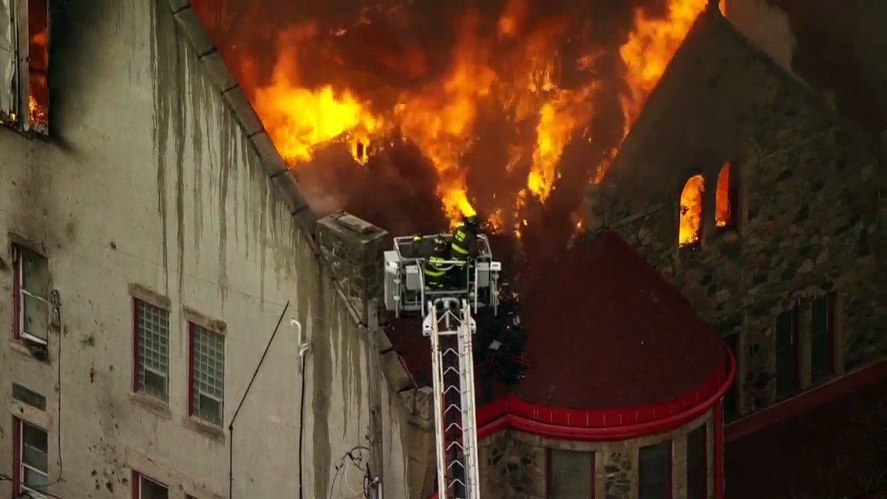 Crews battle large church fire on Chicago's South Side