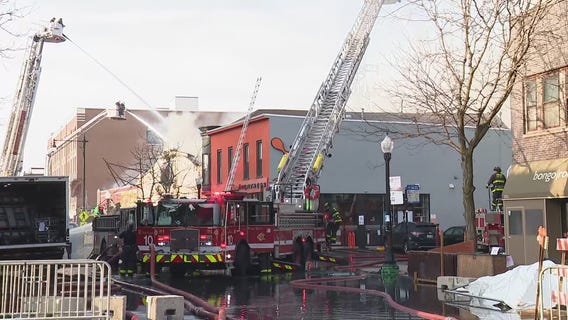 Fire erupts on North Clark in Uptown