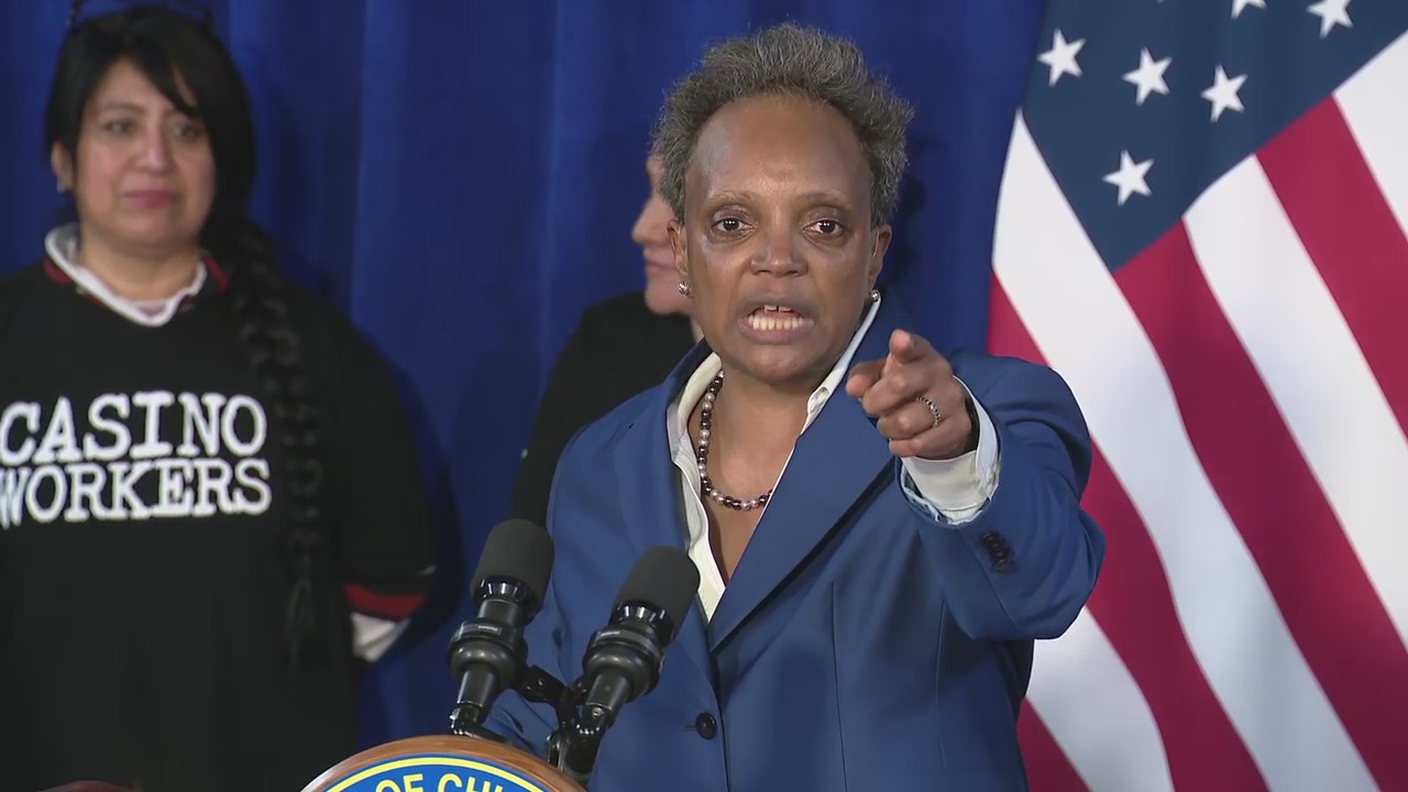 Lightfoot squares up with reporter after City Council meeting: 'The more he talks, the more stupid he sounds'