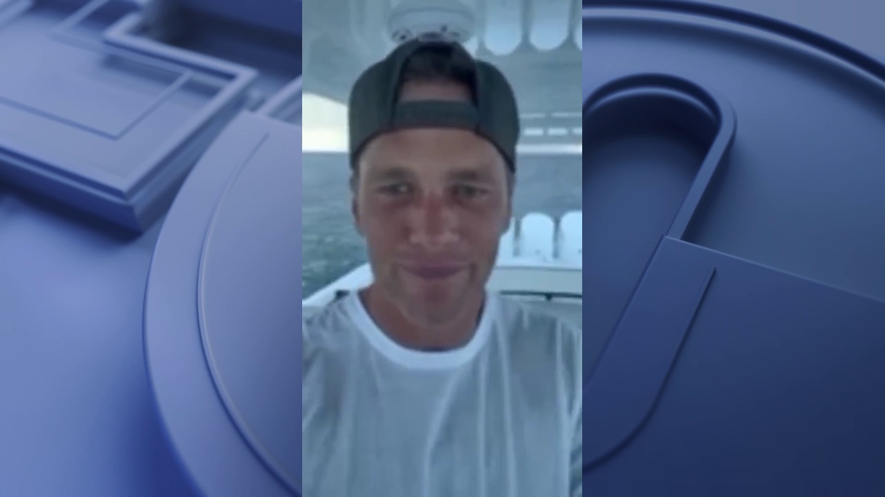 Tom Brady wishes Chicago cop well after officer was paralyzed breaking up bar fight