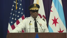 Naked woman attacks Chicago police officer, steals squad car and crashes on West Side