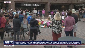 Highland Park community observes moment of silence to honor those killed in mass shooting