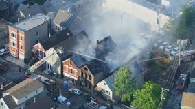 Crews battle large fire on Chicago's Lower West Side